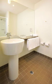 Ibis Melbourne Glen Waverley - Accommodation Main Beach 4