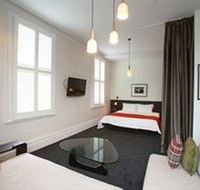 Middle Park Hotel - Accommodation Main Beach