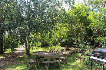 Storey Grange - Accommodation Main Beach 7