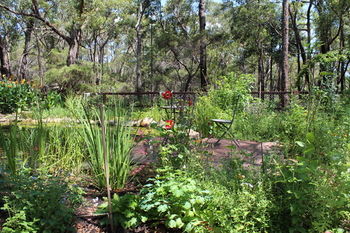 Storey Grange - Accommodation Main Beach 8