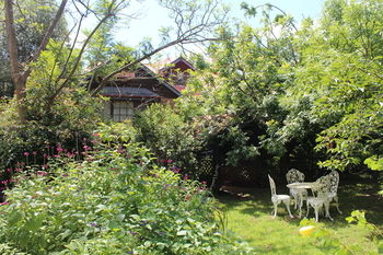 Storey Grange - Accommodation Main Beach 14