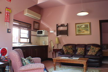 Storey Grange - Accommodation Main Beach 29