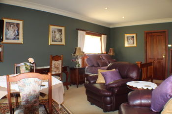 Storey Grange - Accommodation Main Beach 34