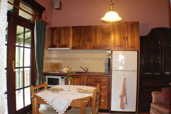 Storey Grange - Accommodation Main Beach 35