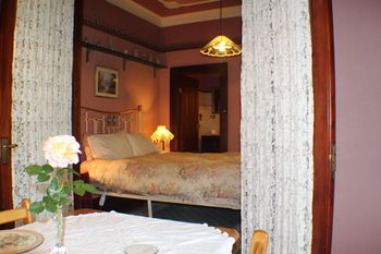 Storey Grange - Accommodation Main Beach 37