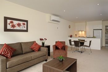 Apartments @ Glen Central ViQi - Accommodation Main Beach 9