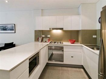 Wyndel Apartments - Encore - Accommodation Main Beach 1