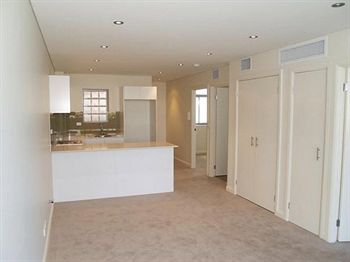 Wyndel Apartments - Encore - Accommodation Main Beach 6