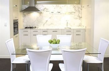 Tribeca Serviced Apartments Melbourne - Accommodation Main Beach 26