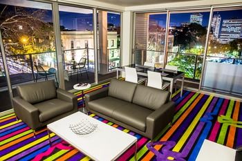 ADGE Boutique Apartment Hotel - Accommodation Main Beach 5