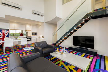 ADGE Boutique Apartment Hotel - Accommodation Main Beach 21