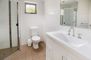Bluegum Apartments - Accommodation Main Beach 5