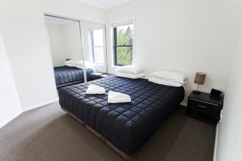 Bluegum Apartments - Accommodation Main Beach 10