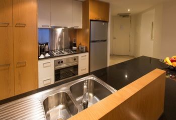 Accent Accommodation At Docklands Melbourne - Accommodation Main Beach 3