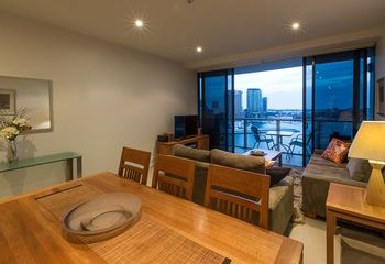 Accent Accommodation At Docklands Melbourne - Accommodation Main Beach 6