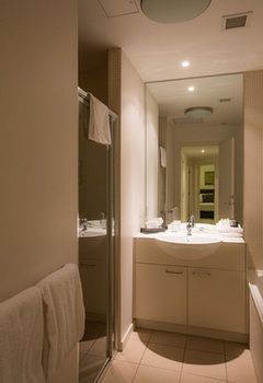 Accent Accommodation At Docklands Melbourne - Accommodation Main Beach 8