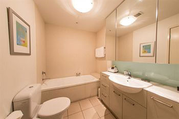 Accent Accommodation At Docklands Melbourne - Accommodation Main Beach 18