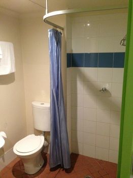 Ibis Budget Dandenong - Accommodation Main Beach 4