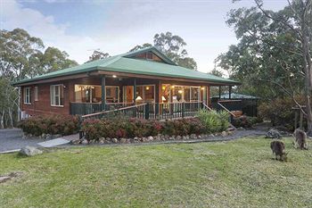 Eagleview Resort - Accommodation Main Beach 10