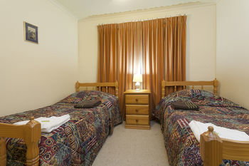 Eagleview Resort - Accommodation Main Beach 34
