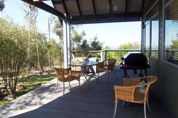 Eagleview Resort - Accommodation Main Beach 79