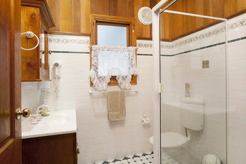 Eagleview Resort - Accommodation Main Beach 87