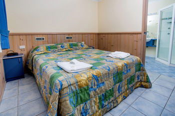 Ingenia Holidays Lake Macquarie - Accommodation Main Beach 7