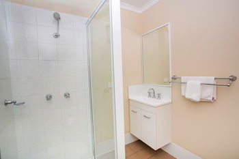 Ingenia Holidays Lake Macquarie - Accommodation Main Beach 13