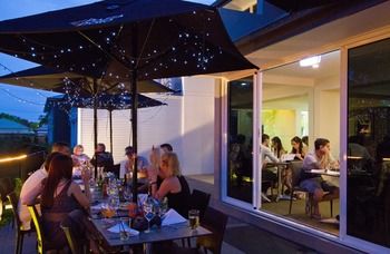 Remington Motor Inn - Accommodation Main Beach 8