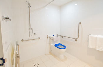 Remington Motor Inn - Accommodation Main Beach 51