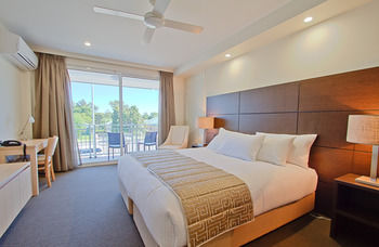 Remington Motor Inn - Accommodation Main Beach 67