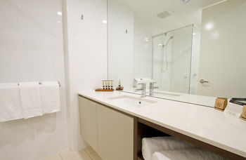 Remington Motor Inn - Accommodation Main Beach 69
