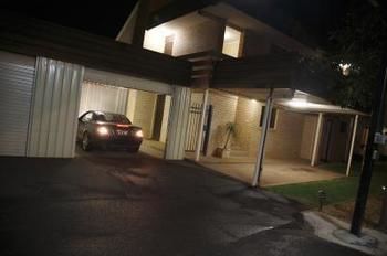 Central Serviced Apartments - Accommodation Main Beach 7