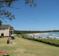 Woolgoolga Beach Holiday Park - Accommodation Main Beach