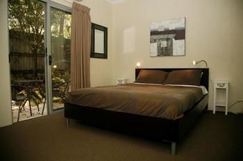 Noosa Flashpackers - Hostel - Accommodation Main Beach 3