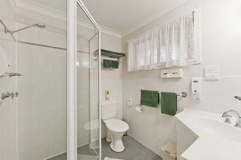 Abraham Lincoln Motel - Accommodation Main Beach 17