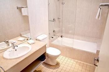 Hawkesbury Race Club Motel - Accommodation Main Beach 1