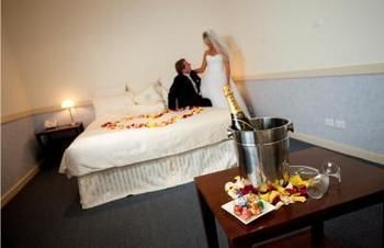 Hawkesbury Race Club Motel - Accommodation Main Beach 5