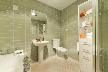 Anchor On Collins - Accommodation Main Beach 2