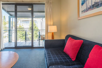 The Brighton Apartments - Accommodation Main Beach 18