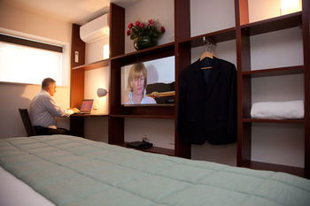 Grand Hotel Wyong - Accommodation Main Beach 5