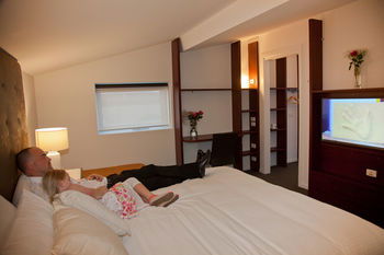 Grand Hotel Wyong - Accommodation Main Beach 8