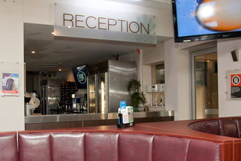 Grand Hotel Wyong - Accommodation Main Beach 12