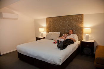 Grand Hotel Wyong - Accommodation Main Beach 13