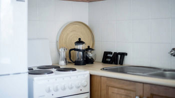 Apartment2c - Somerset - Accommodation Main Beach 2