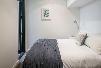 Apartment2c - Highline - Accommodation Main Beach 7