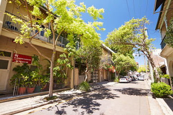 Billabong Gardens - Hostel - Accommodation Main Beach 4