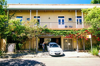 Billabong Gardens - Hostel - Accommodation Main Beach 16