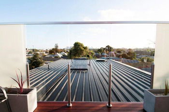 Position Perfect - Accommodation Main Beach 0