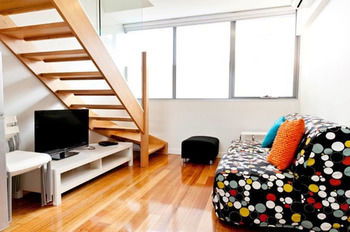 Position Perfect - Accommodation Main Beach 15